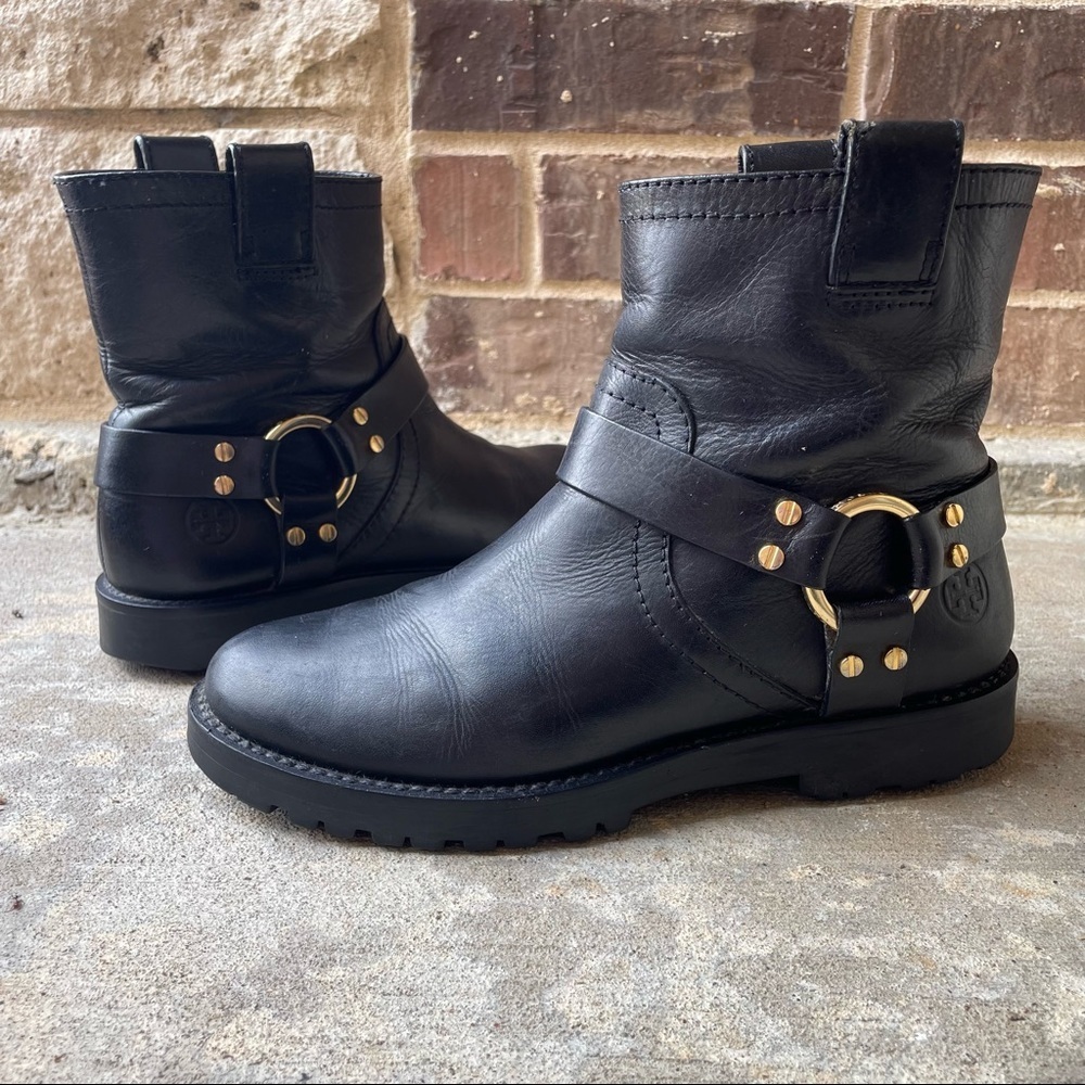 Rare Tory Burch Moto Boot Black Gold Leather Ronnie Biker Lug Sole Womens 7.5 - Picture 2 of 14